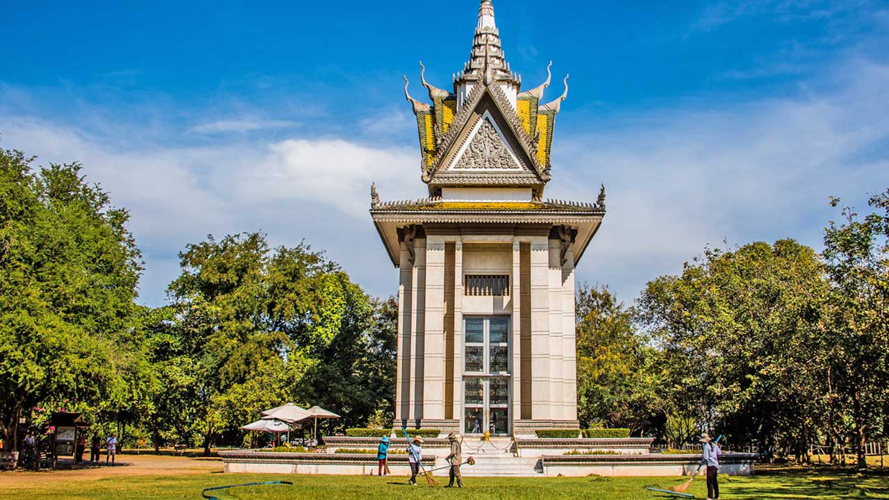 Choeung-Ek-Memorial0301.jpeg