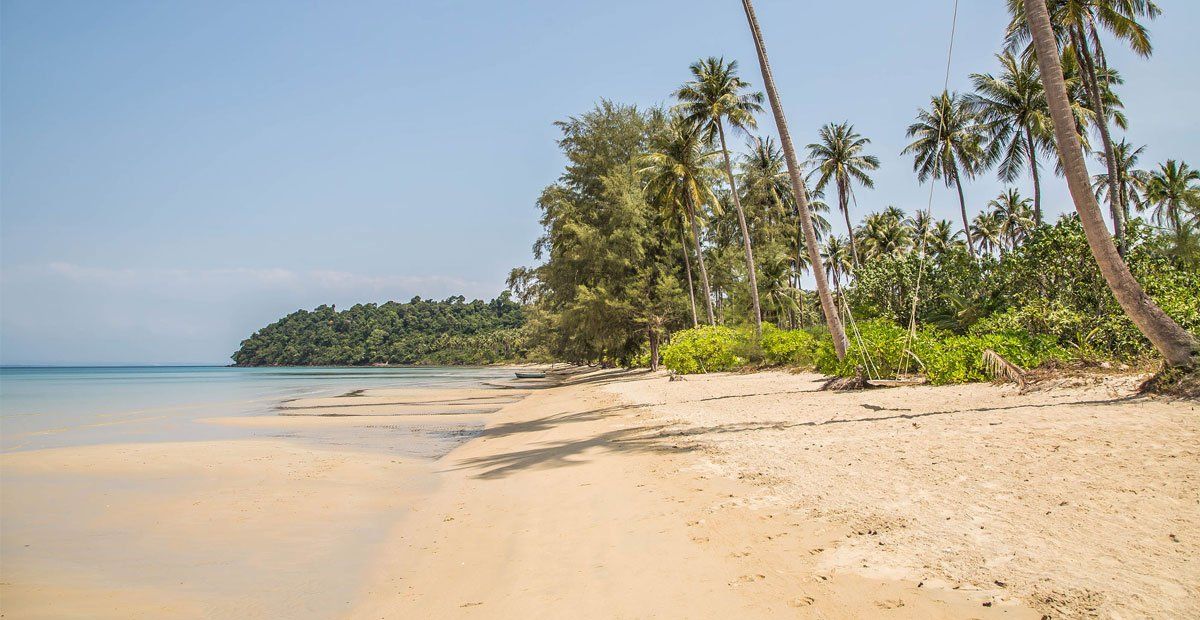 lonely-beach-cambodia2812.jpeg