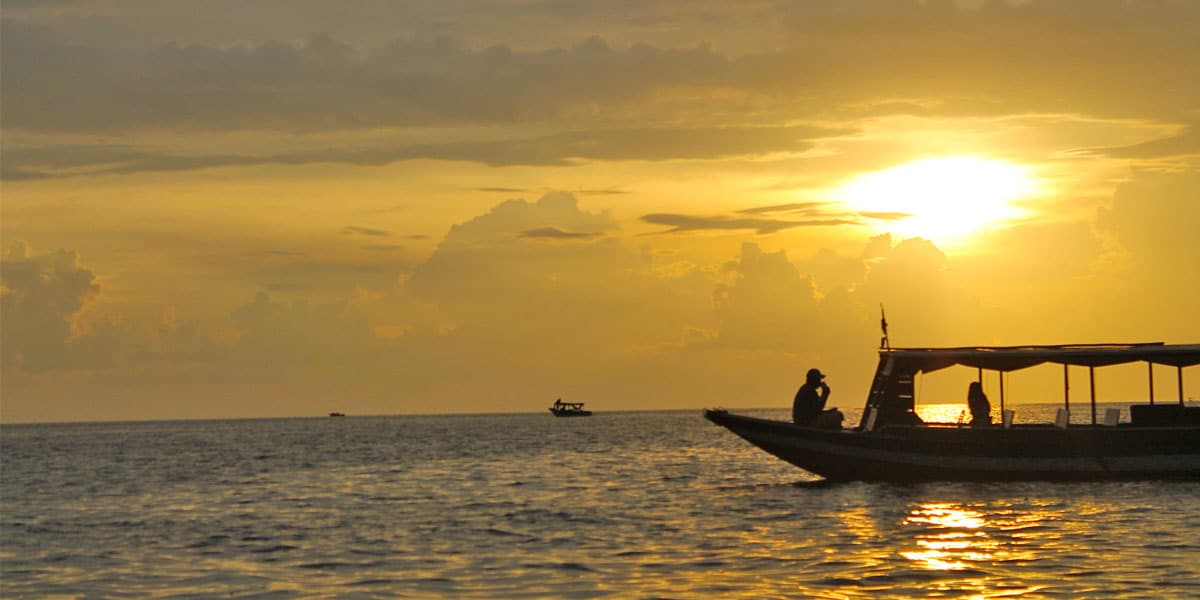sunset-floating-village-siem-reap0401.jpeg